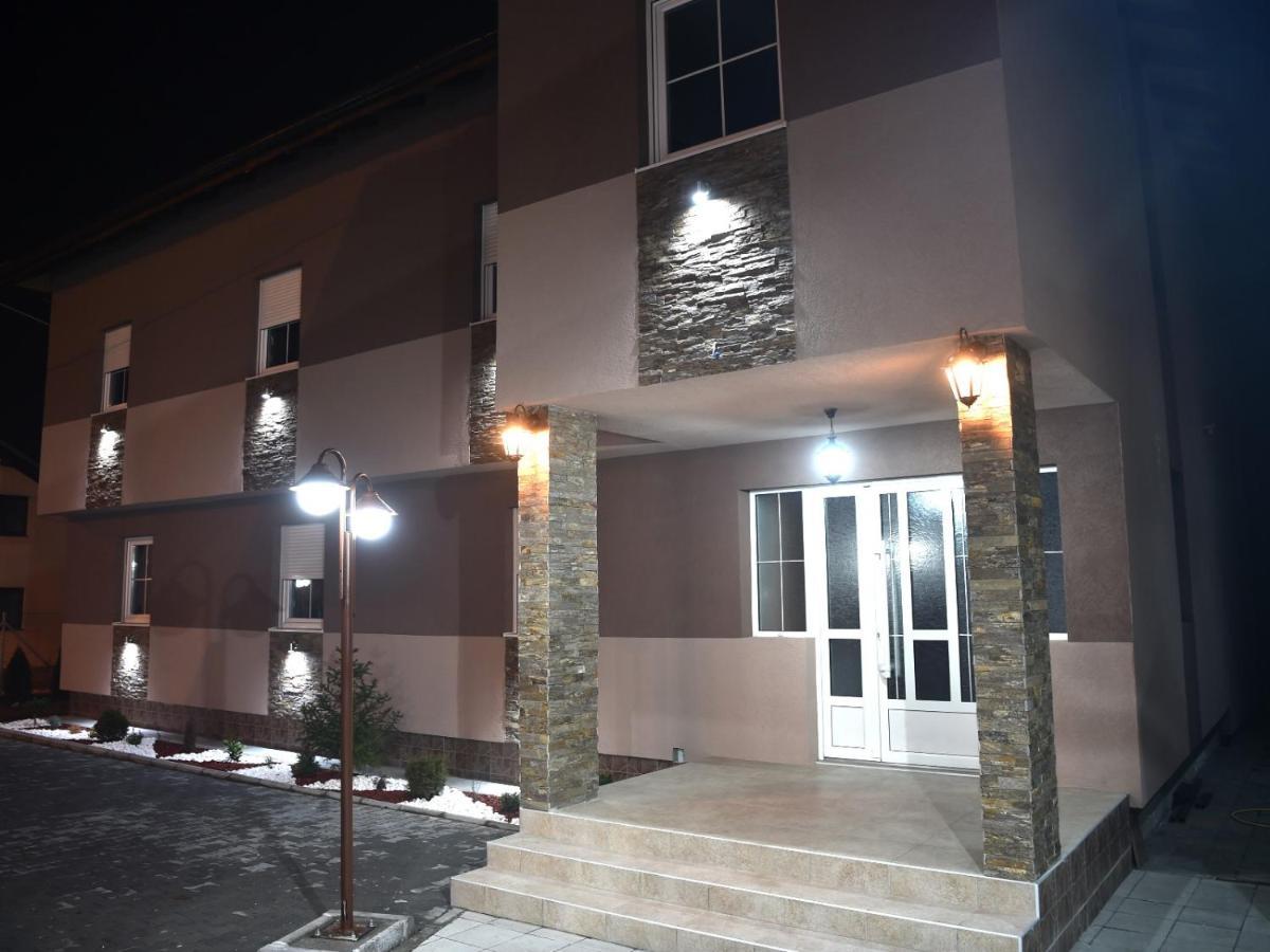 Motel Olimp Kraljevo Esterno foto